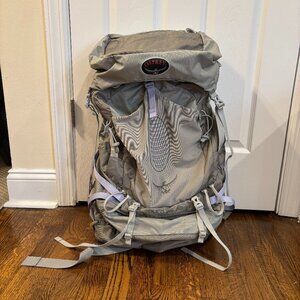 Osprey Aura 65 AG in light grey